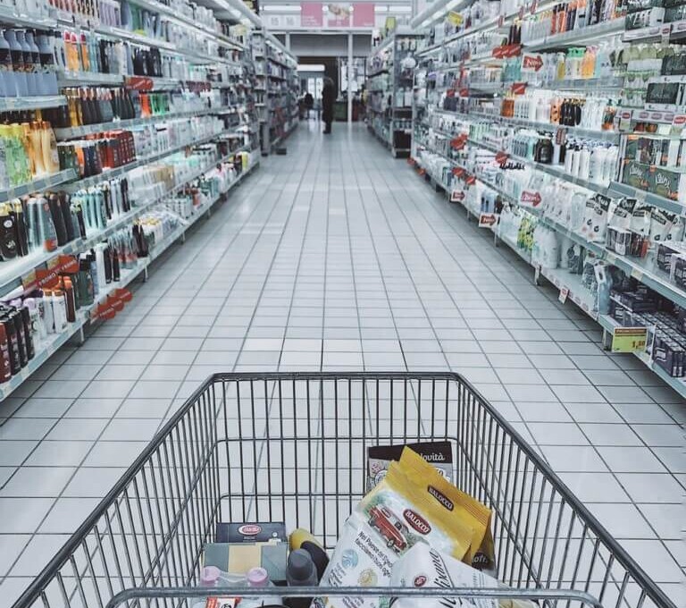 shopping-trolley-in food business